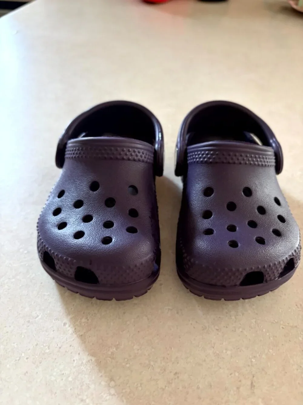 Classic Crocs Toddler Size C5 Dark Purple Iconic Crocs comfort